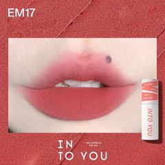 Son Kem Lì INTO YOU shero super matte lip & cheek mud EM17 dạng thỏi