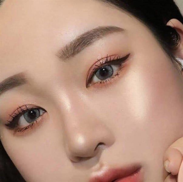 phấn bắt sáng Odbo baked snowy blush #02