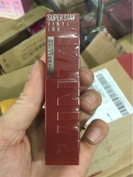 Son Bóng Maybelline Superstay Vinyl #130 Extra - Đỏ Nâu Đất 4.2ml