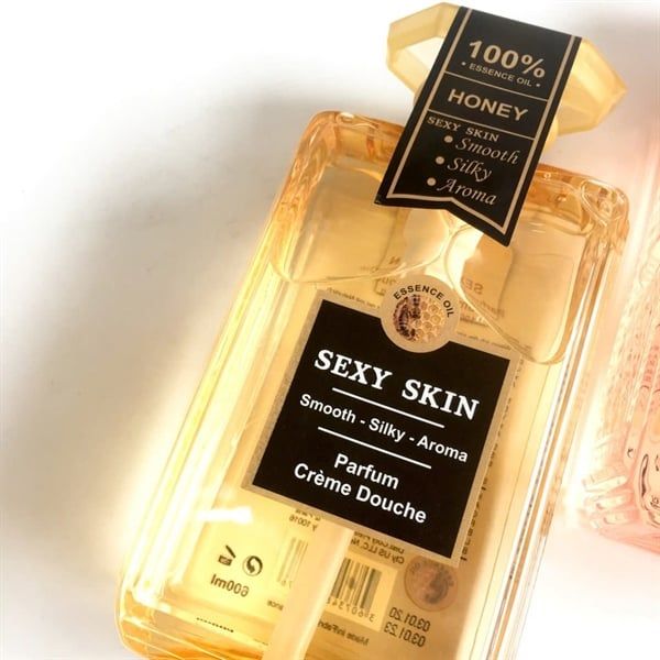 Sữa Tắm Nước Hoa Sexy Skin Của Pháp 600ml - HONEY vàng