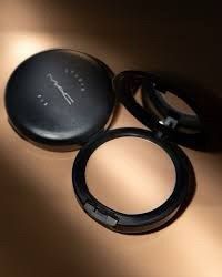 Phấn Nền Phủ MAC #NC15 Màu Be Nhạt Cho Da Sáng 15g