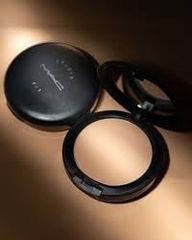 Phấn Nền Phủ MAC #NC15 Màu Be Nhạt Cho Da Sáng 15g