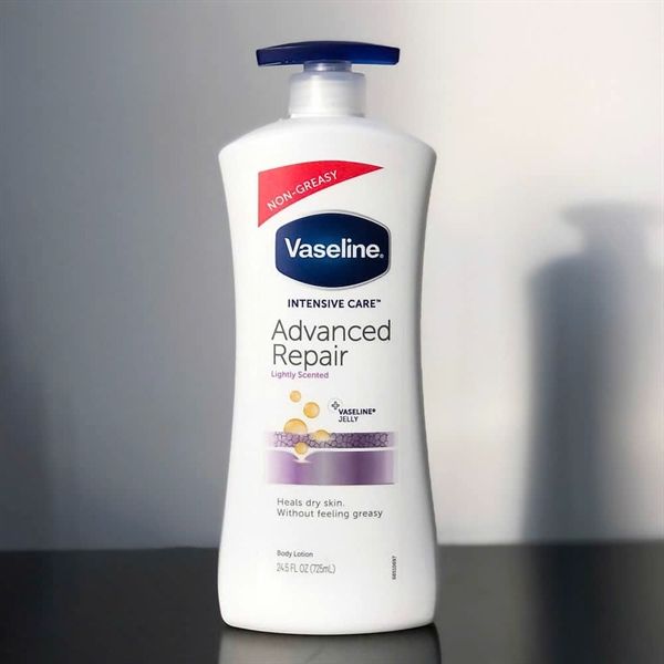 dưỡng thể VASELINE Intensive Care Advanced Repair mẫu mới 725ml