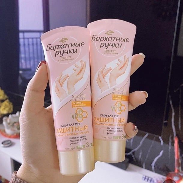 kem dưỡng da tay NGA