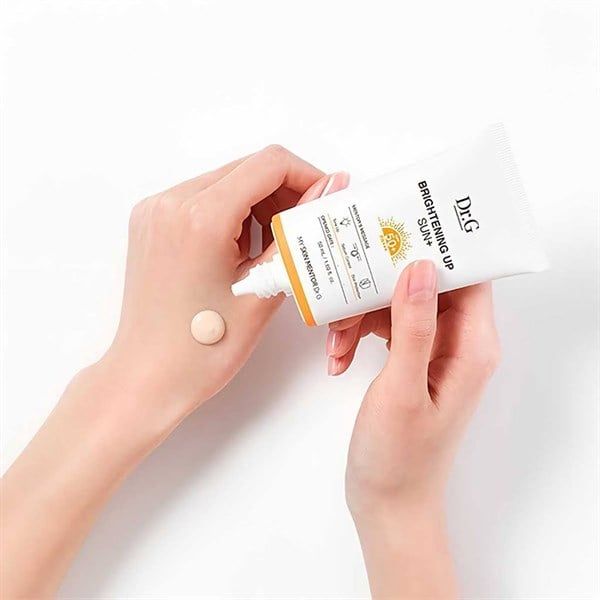 Kem Chống Nắng Dưỡng Sáng Da Dr.G Brightening Up Sun+ SPF50+ PA+++