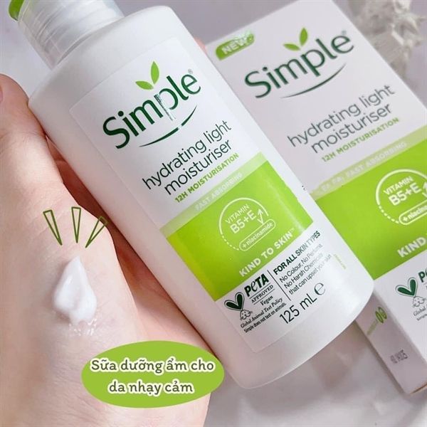 kem Dưỡng Ẩm Simple Hydrating Light Moisturiser Kind To Skin 125ml