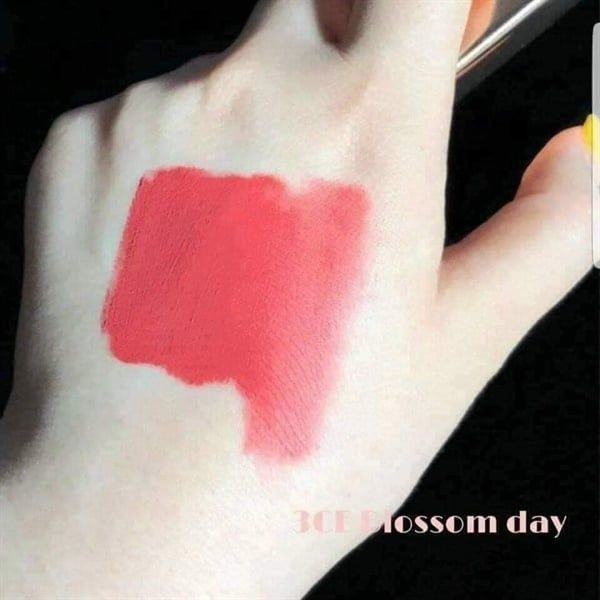 Son Kem lì 3CE Blossom Day – Cloud Lip Tint Màu Hồng Đào