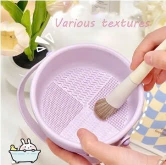 Giỏ Giặt Cọ, Mút Trang Điểm Kèm Giá Phơi