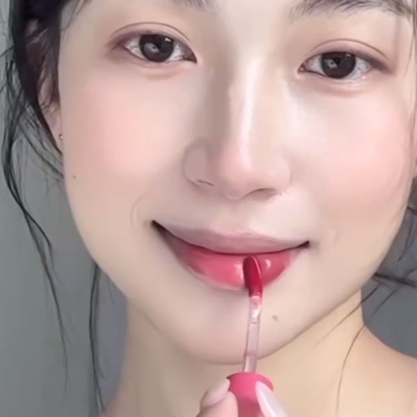 son tint lì sương mù bóng Into you watery #w02 đỏ hồng