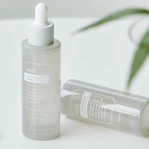 Tinh Dầu Dưỡng Ẩm Chuyên Sâu Chiết Xuất Trà Xanh Klairs Fundamental Watery Oil Drop 50ml