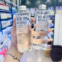 Nước Hoa Hồng Dưỡng Ẩm Trắng Da Muji Light Toning Water Dạng Light