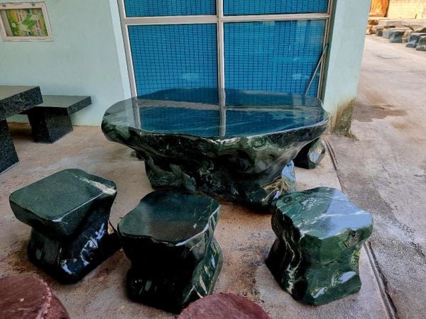 Bộ bàn ghế đá tự nhiên, bàn ghế đá nguyên khối, Bộ bàn ghế đá xanh cẩm thạch