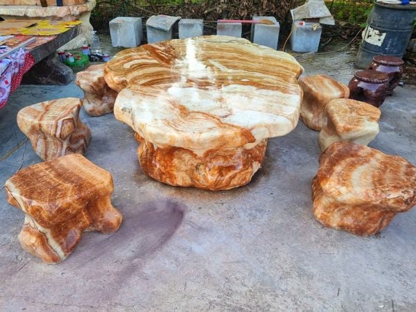 Bộ bàn ghế đá tự nhiên, bàn ghế đá nguyên khối, Bộ bàn ghế đá thạch anh nguyên khối vân hoa tự nhiên