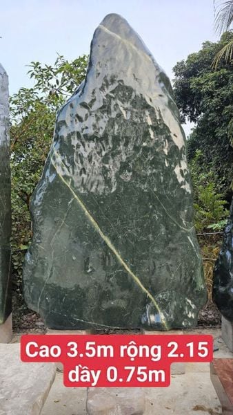 Cây đá phong thủy, đá xanh cẩm thạch tự nhiên nguyên khối Thanh Hóa