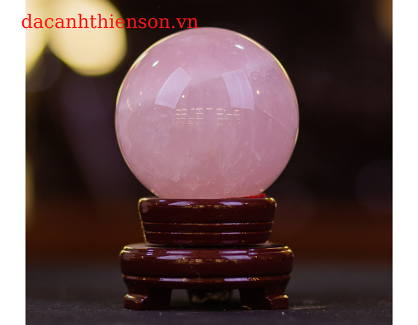 Quả cầu thạch anh hồng phong thủy