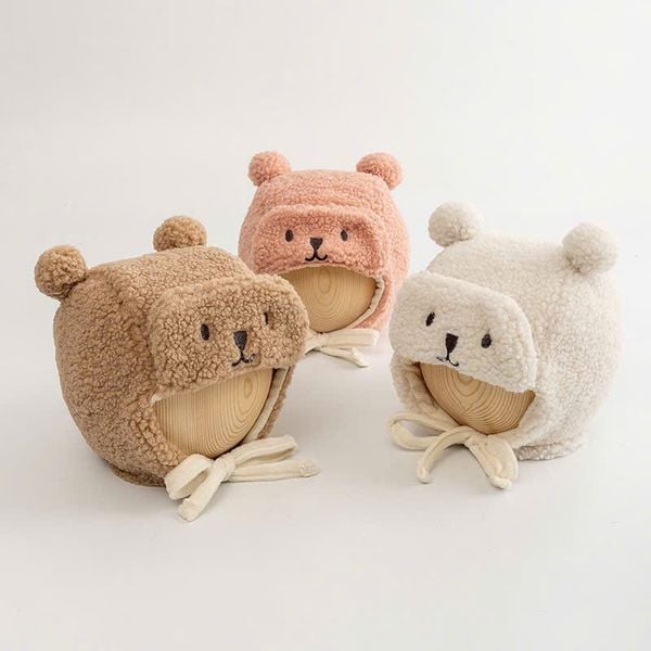 Vận Chuyển Mũ Lông Từ Việt Nam Sang Canada – Ấm Áp Từng Chi Tiết!