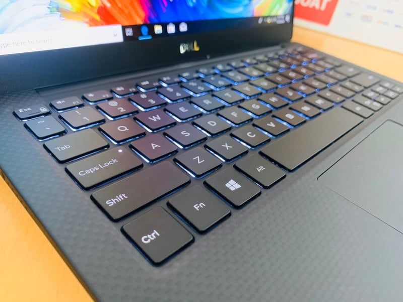 Dell XPS 13 9380 i5 8265U Ram 8GB SSD 512GB 13.3