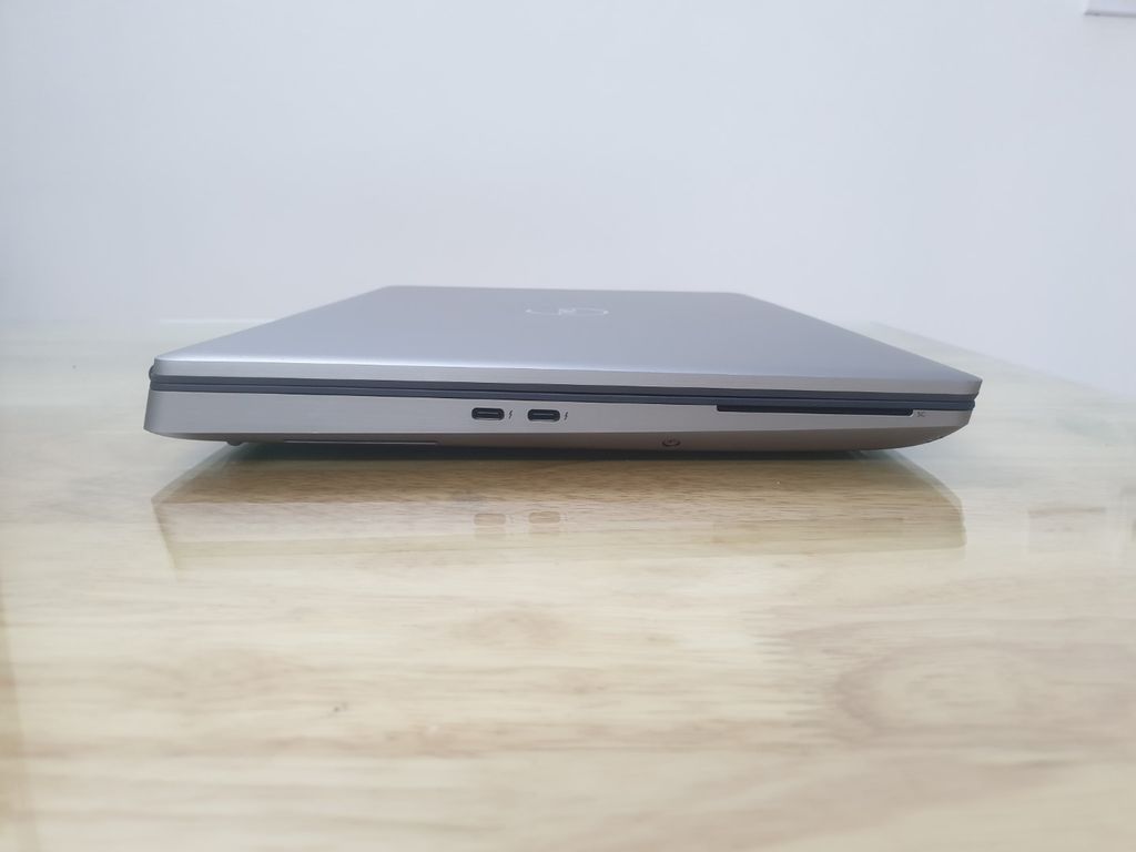 Dell Precision 7550 I7 10850H 16G SSD 512G Nvidia Quadro T1000 4G GDDR5