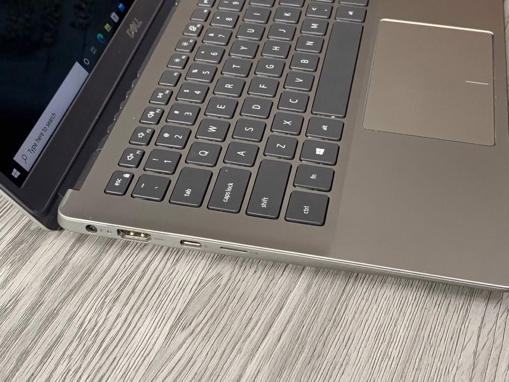 Laptop Dell Latitude 3301 Intel Core i7-8565U Ram 8Gb SSD 512Gb 13.3inch FHD 1920x1080