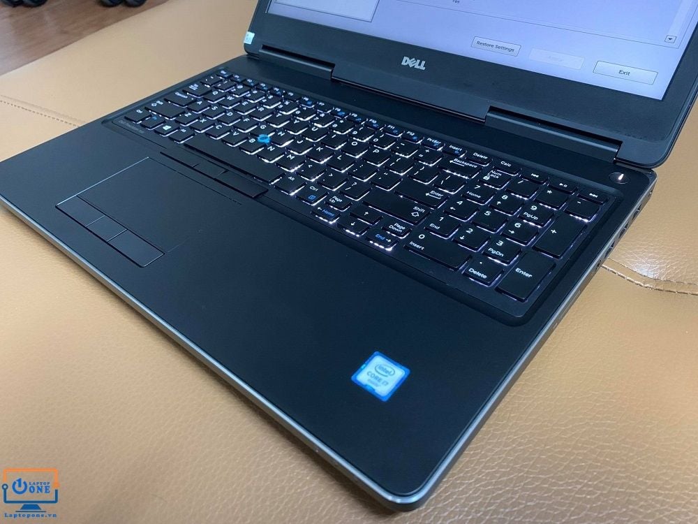 Dell Precision 7510 – Core i7-6820HQ, Ram 16GB, SSD 256GB, 15.6 inch FHD
