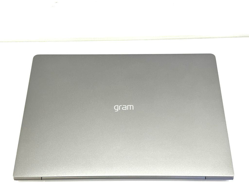 LG 13Z990 13.3 FULLHD Core i5-8265U  Ram 8G SSD 512G Touch cảm ứng đa điểm