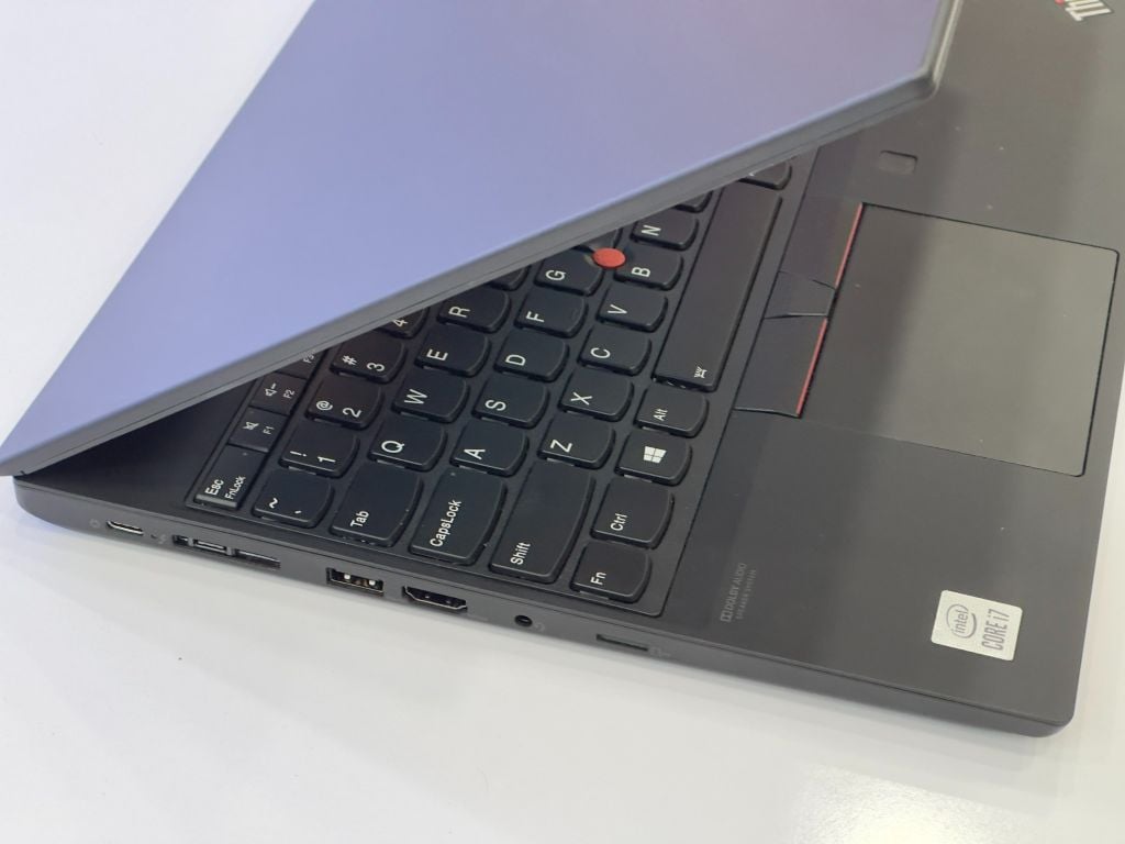 ThinkPad P15s Gen 1 Core i7 -10510U Ram 16G SSD 512G 15.6