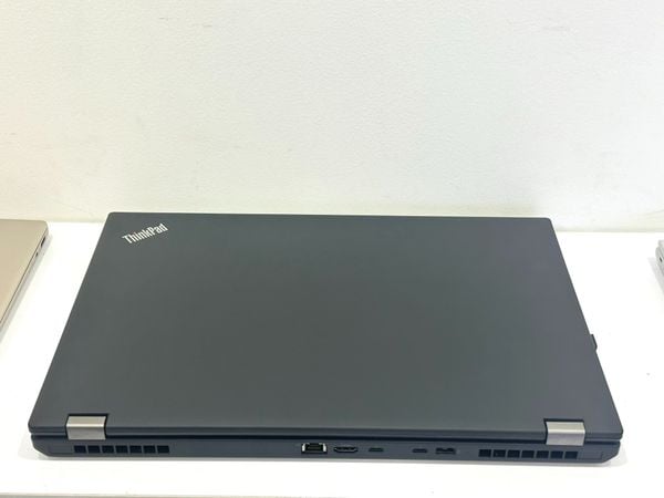 Lenovo ThinkPad P52 i7 - 8850H Ram 32GB SSD 512GB Nvidia P2000