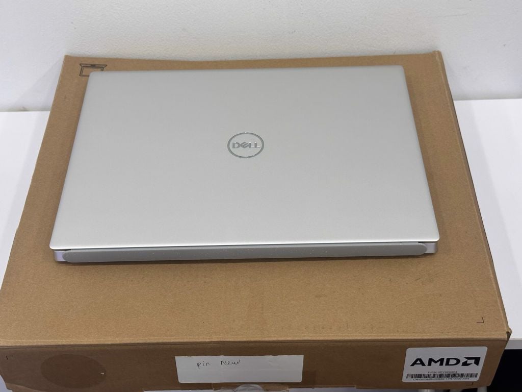 Dell Inspiron 14 5425 (2022) Touch Ryzen 5-5625U | Ram 16Gb | SSD 512Gb Fullhd Touch