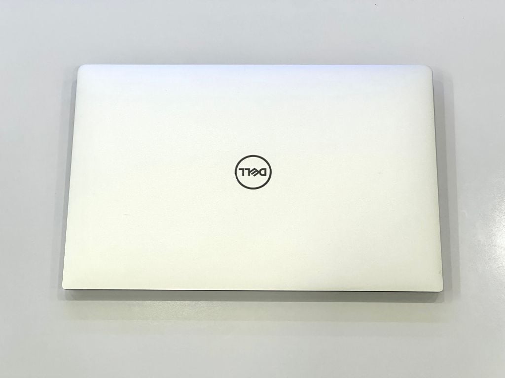 Dell XPS 13 7390 i7 10510U RAM 16GB SSD 512GB 4K/ FHD TOUCH