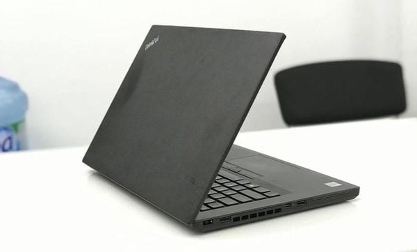 Lenovo Thinkapd T460 CORE I7 6600U RAM 8GB SSD 256GB 14