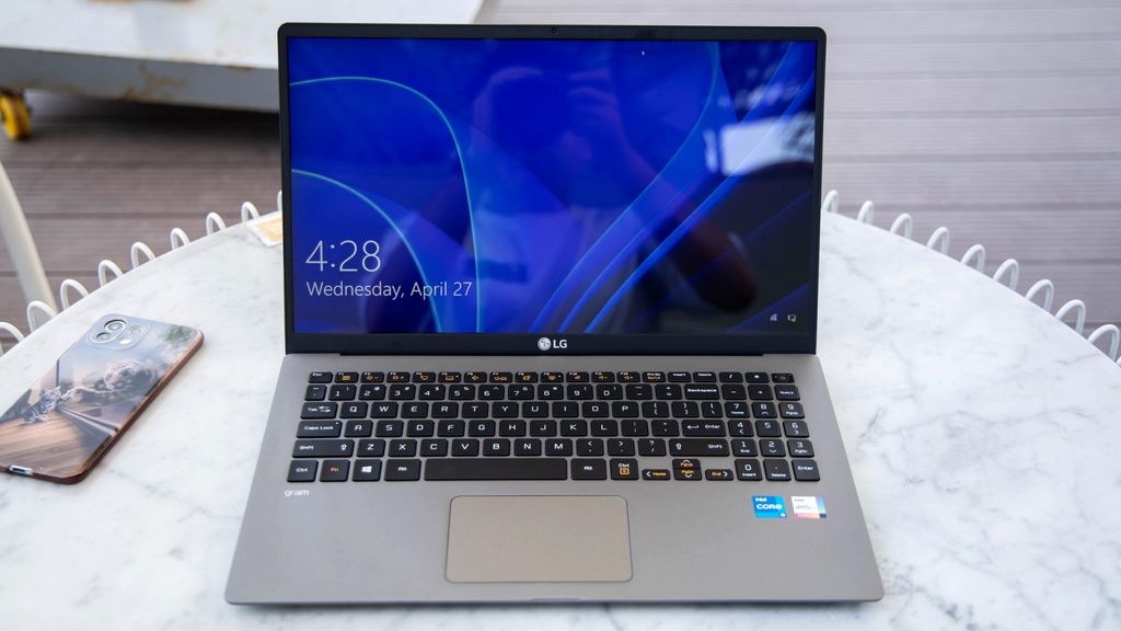 LG Gram 15Z95N i5-1135G7 Ram 16G SSD 512G 15.6inch 1.1kg