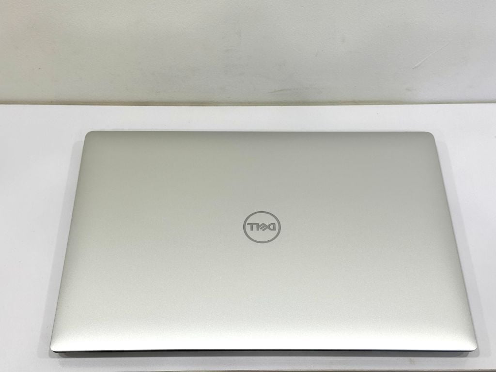 Dell Precision 5530 I7-8850H 32Gb SSD 512Gb 15.6 Inch 4K Touch P1000m