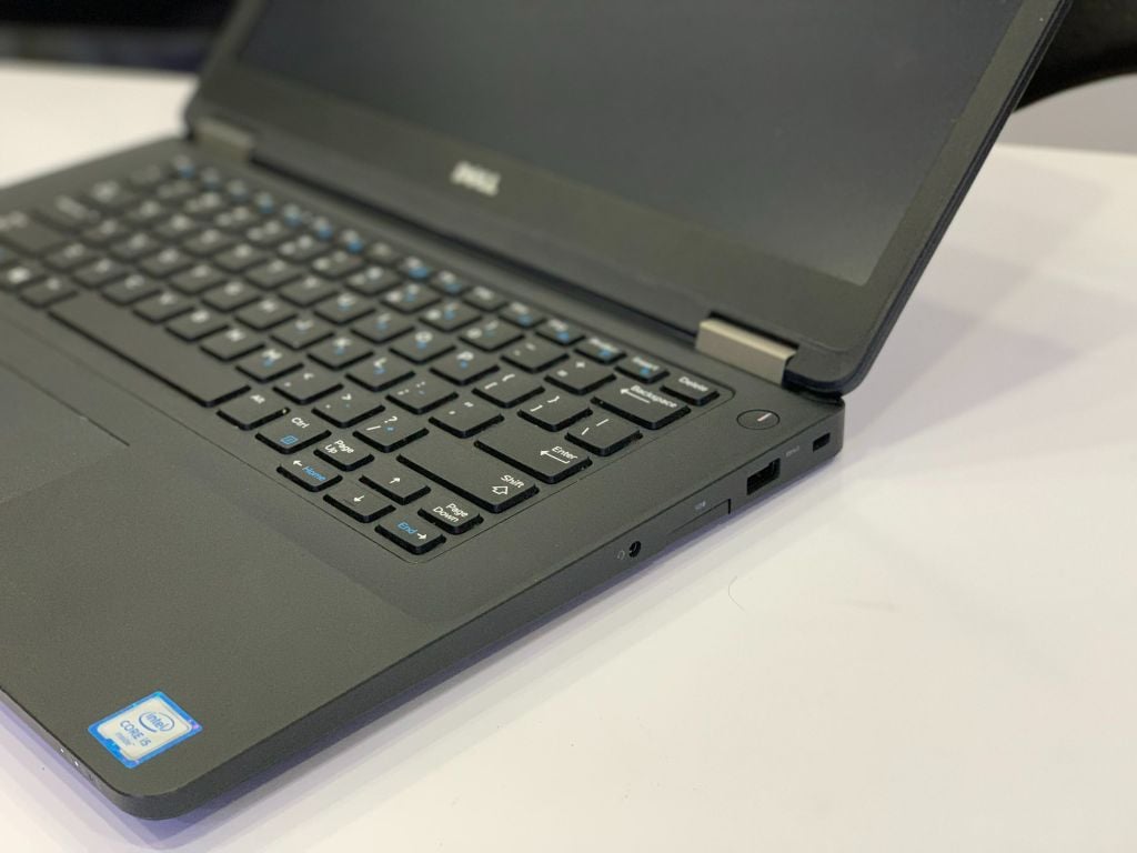 Laptop Dell Latitude 5470 Core i7-6820HQ, RAM 16GB, SSD 256GB