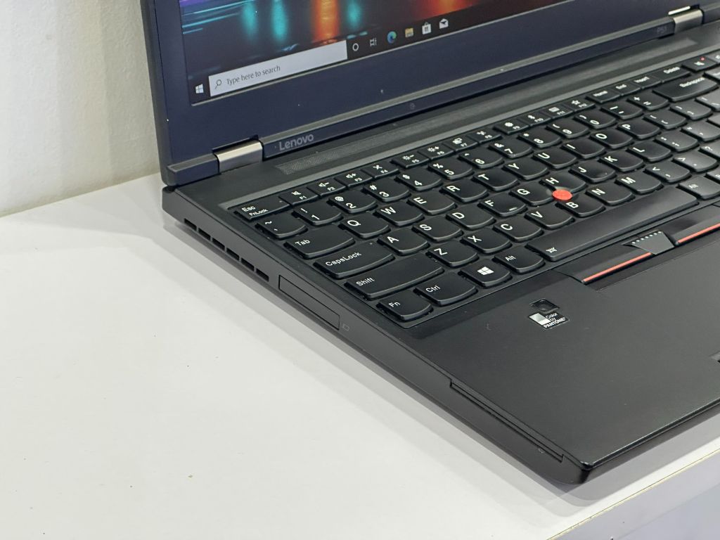 Thinkpad P51 Core i7-7820HQ RAM 32GB SSD 512GB NVIDIA Quadro M2200M Màn 15.6 inch FHD