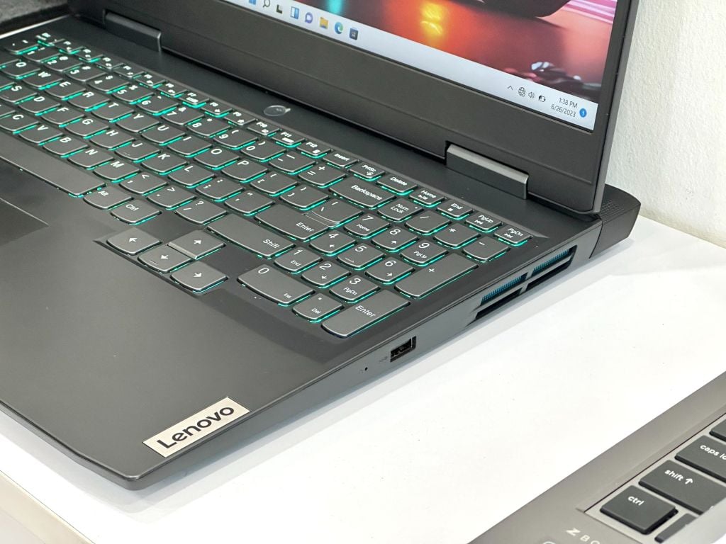 Lenovo Ideapad Gaming 3 15IAH7 i5 12450H/16GB/512GB/4GB RTX3050/120Hz
