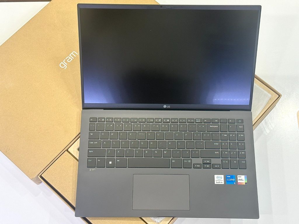 LG Gram 15 2022 i5-1240P 16Gb 512Gb 15.6 Inch Fullhd 15Z90q