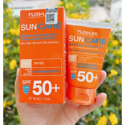 Kem chống nắng Floslek Laboratorium Sun Care Oil Free Sun Protection Tinted Cream SPF50+ 500ml