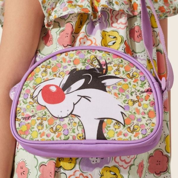  Túi đeo chéo/Novelty Half Moon Cross Body - Tweety Pie 