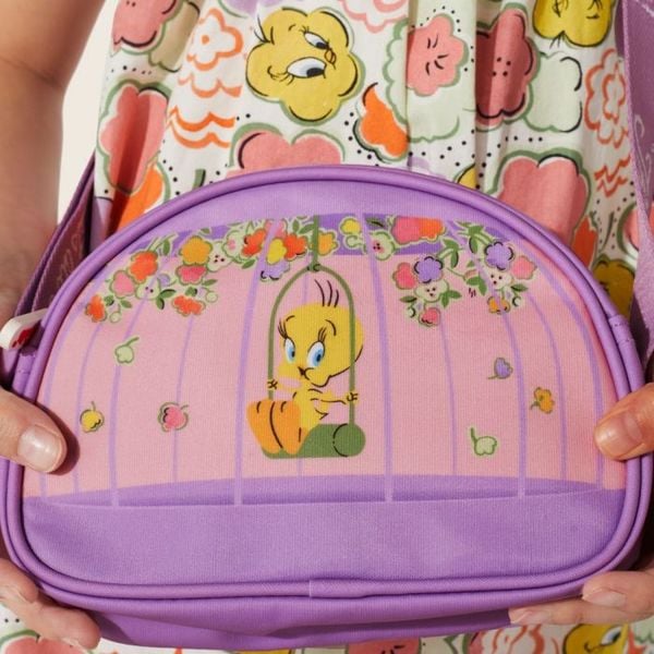  Túi đeo chéo/Novelty Half Moon Cross Body - Tweety Pie 