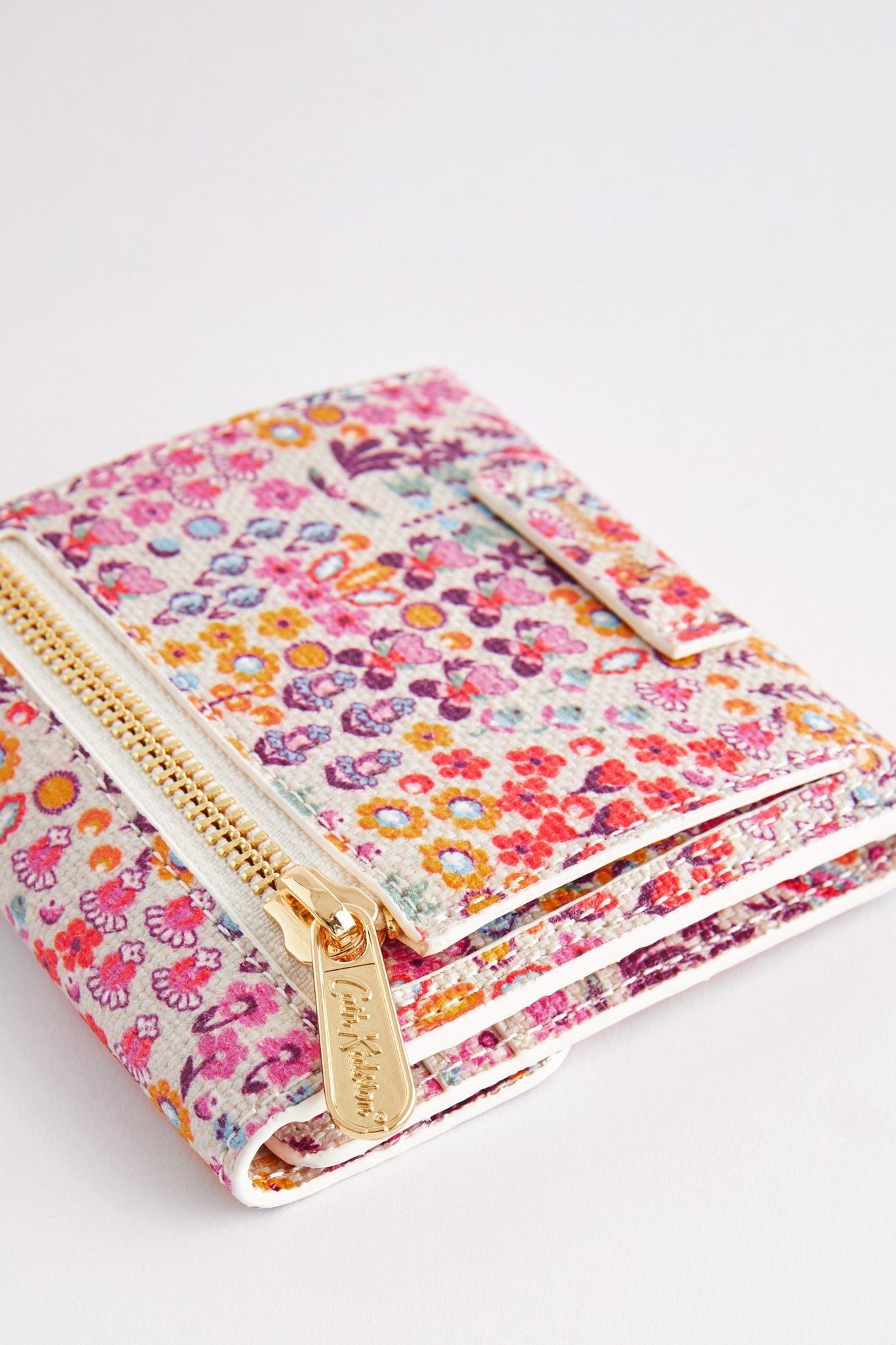  Ví nữ/Folded Wallet - Affinity Ditsy - Hồng 