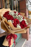Bó Hoa 99 Hoa Hồng Đỏ Chúc Mừng Ngày 8-3 BH011
