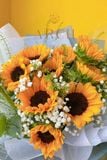 Bó Hoa Hướng Dương Tặng 8-3 BH002