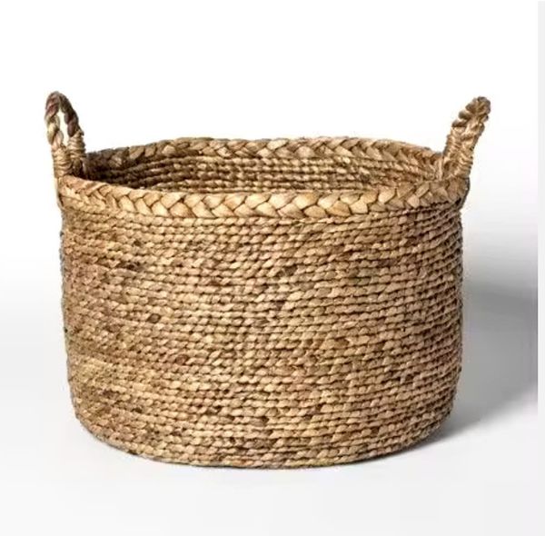  Lafos HandiCraft- Woven water hyacinth baskets with handles 