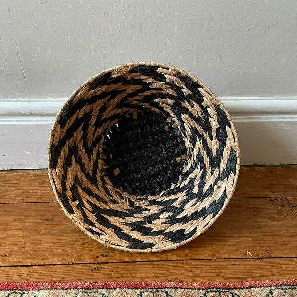  Lafos HandiCraft- Water Hyacinth Basket 