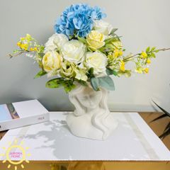 Bình hoa hồng cắm sẵn Elis Valo