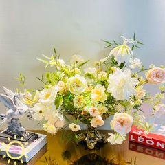 Bình hoa cắm sẵn cổ điển Camila Tamer