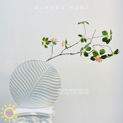 Bình hoa sương mai tĩnh lặng nghệ thuật