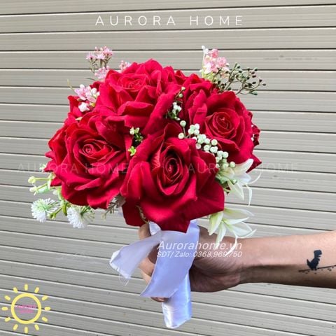 Bó hoa cưới lụa cầm tay Marry Me tông đỏ