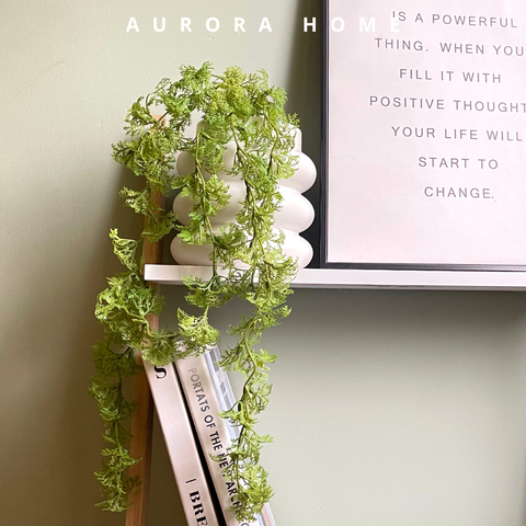 Cành lá rêu rủ thả treo