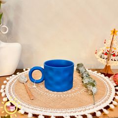 Cốc sứ chấm bi phong cách Hàn Quốc